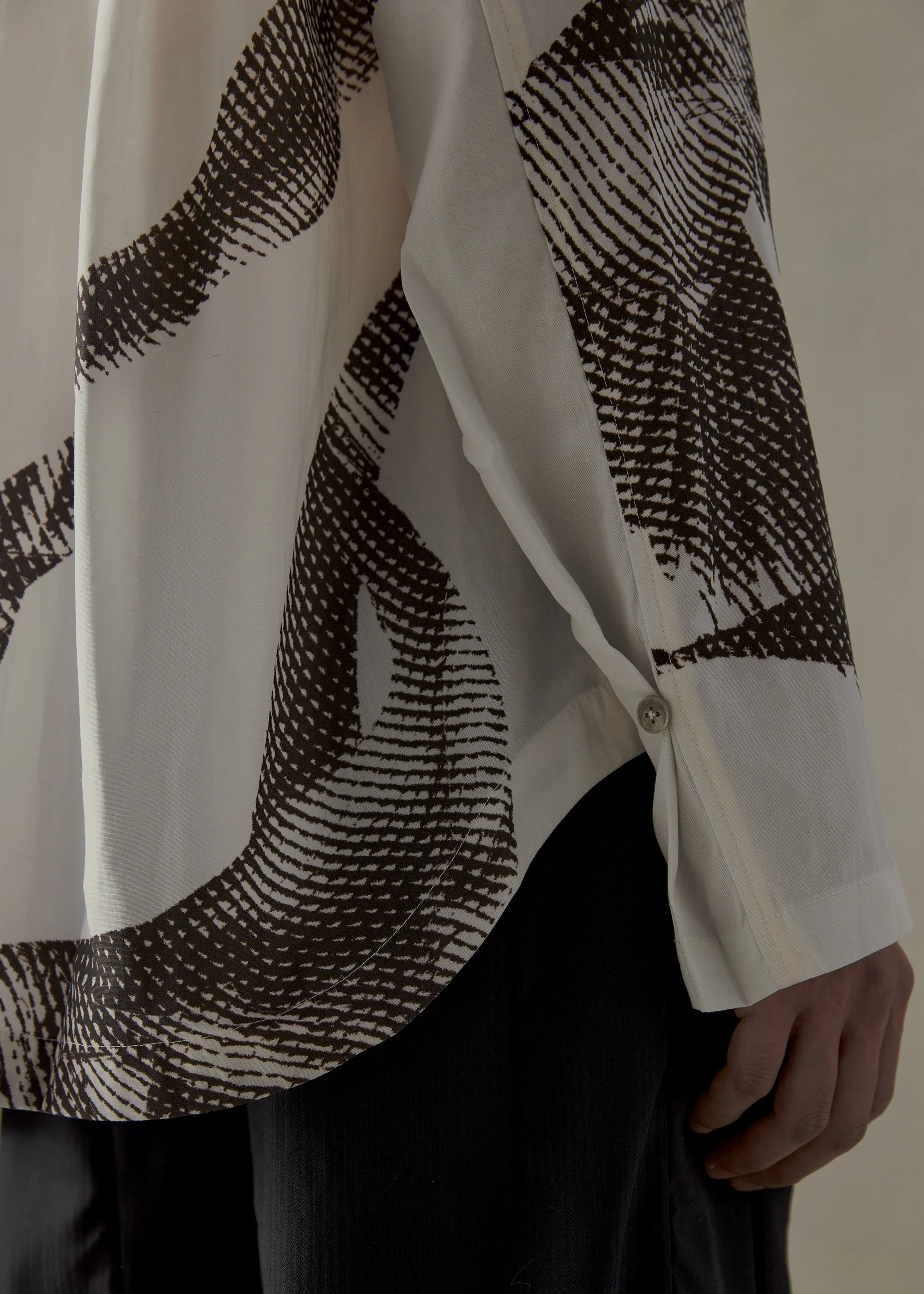 23FW|Seasonal Print LS(Beige) - Image 6
