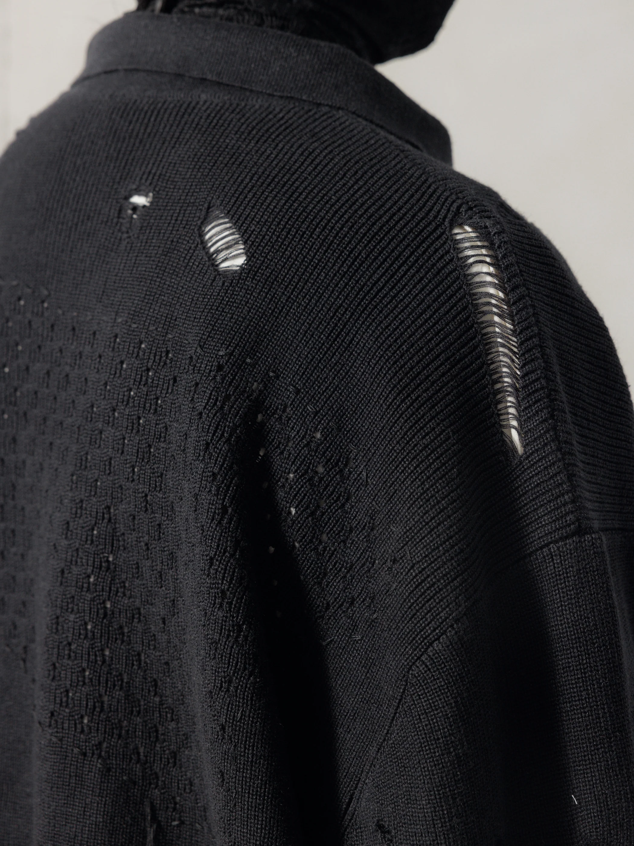 25FW|Destroyed Knit - Image 4