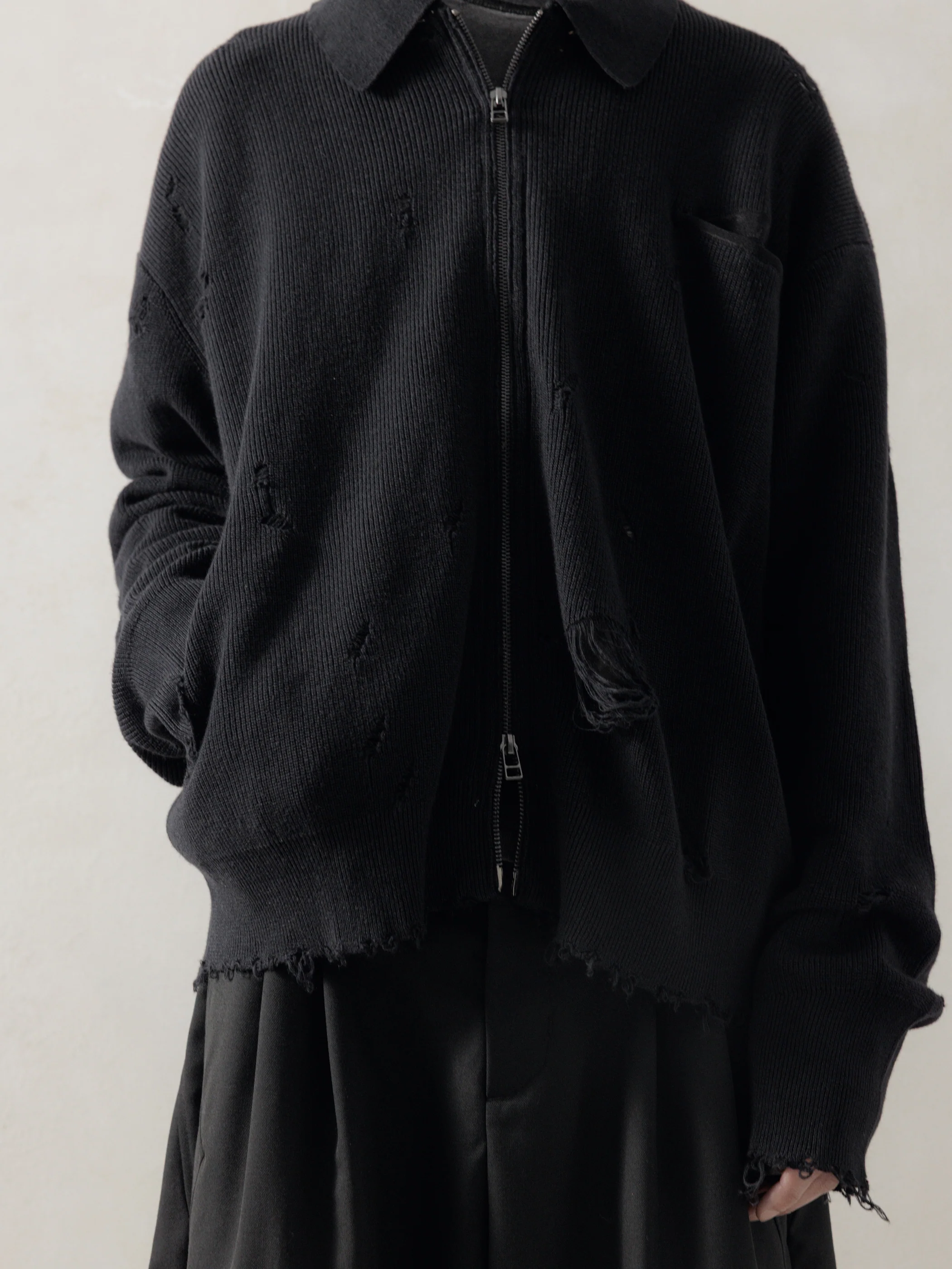 25FW|Destroyed Knit - Image 6