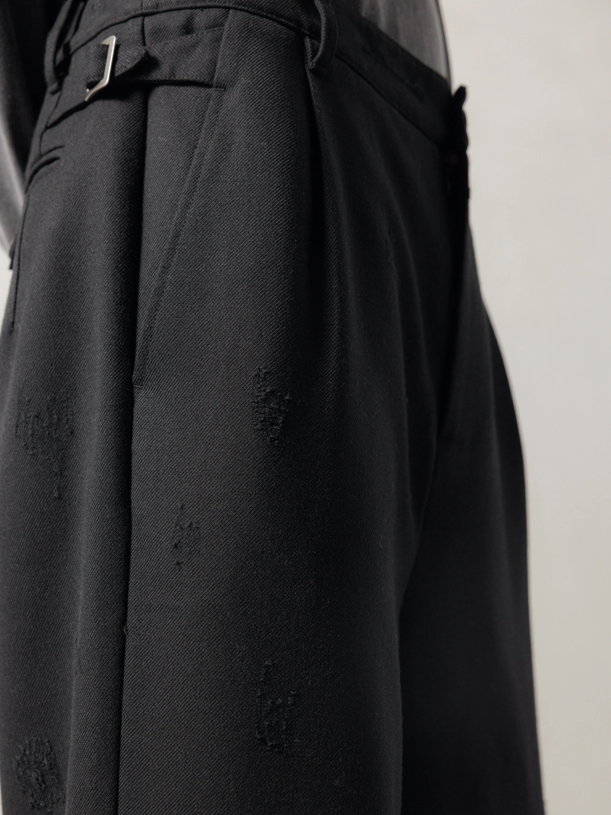 25FW｜Distressed Wool Pants - Image 8