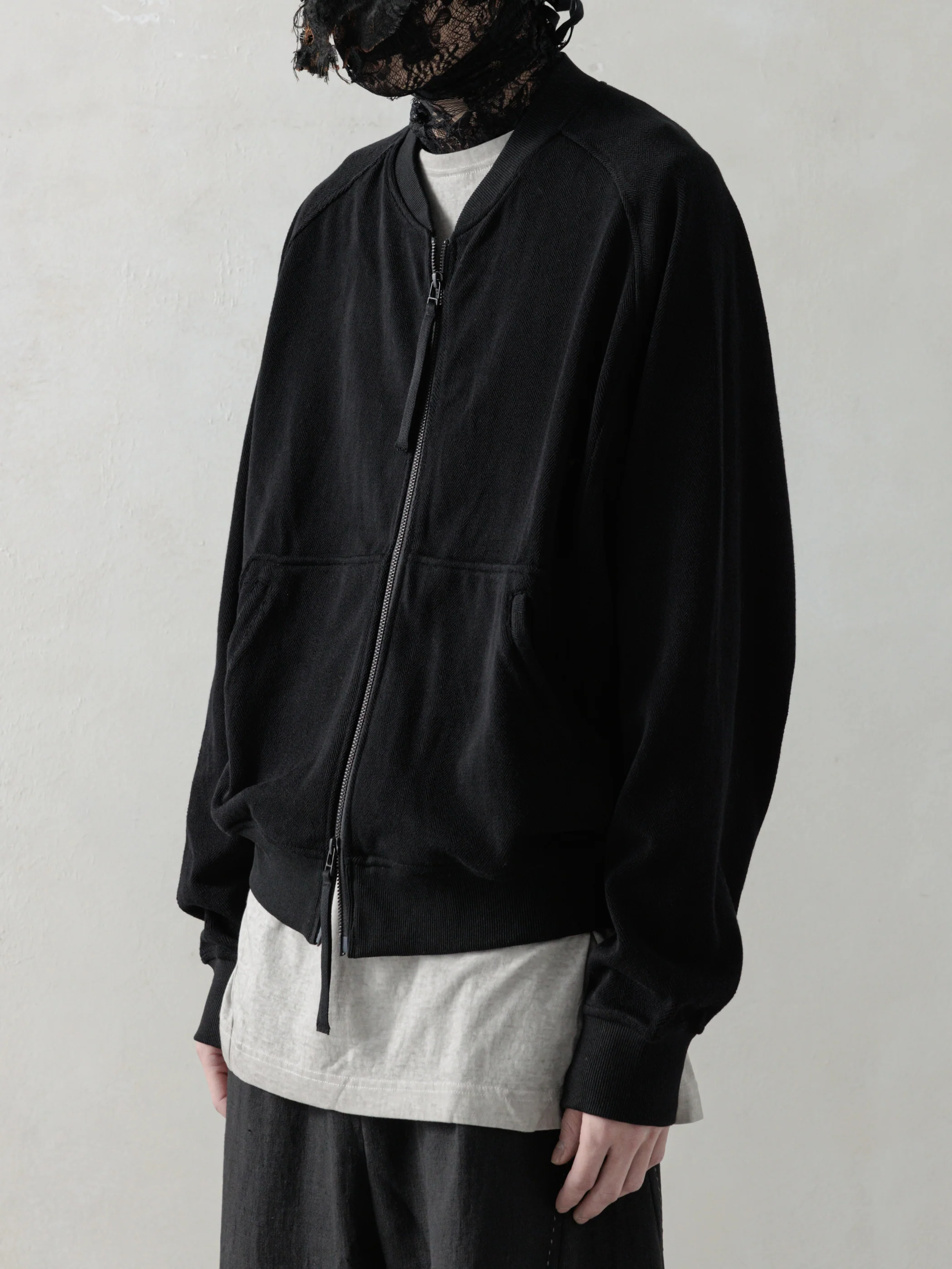 25SS｜Inverted Zip-up (Black) - Image 2