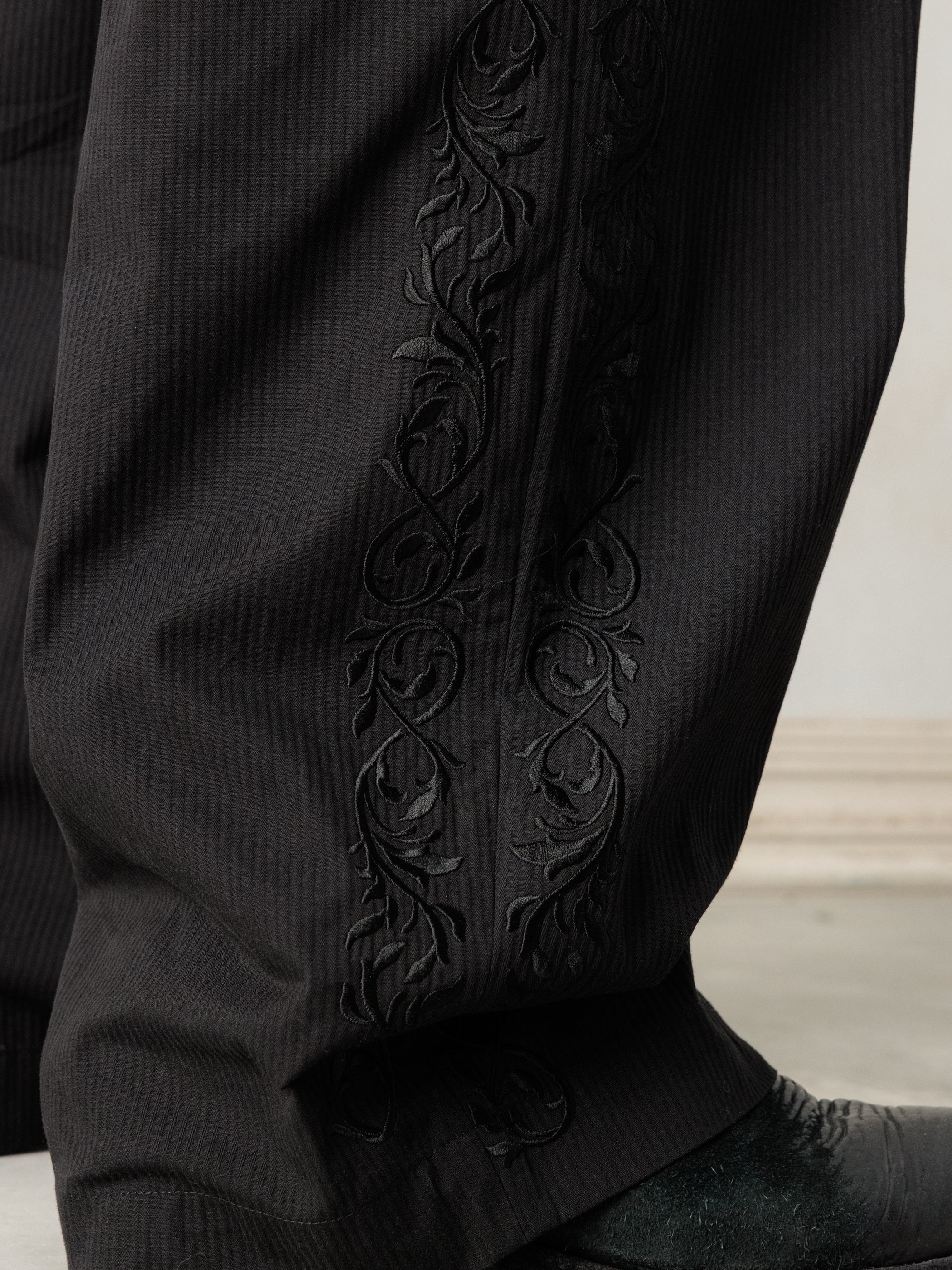 26SS|Embroidered Pants - Image 6