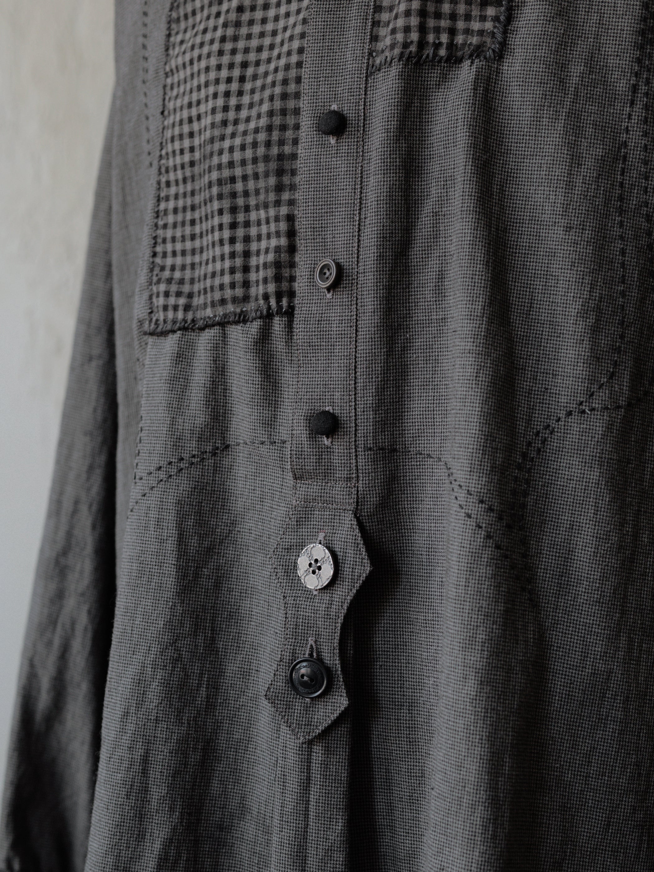 Forgotten Materials|0222 / Grandpa's Repaired Shirt (Dark Grey) - Image 2