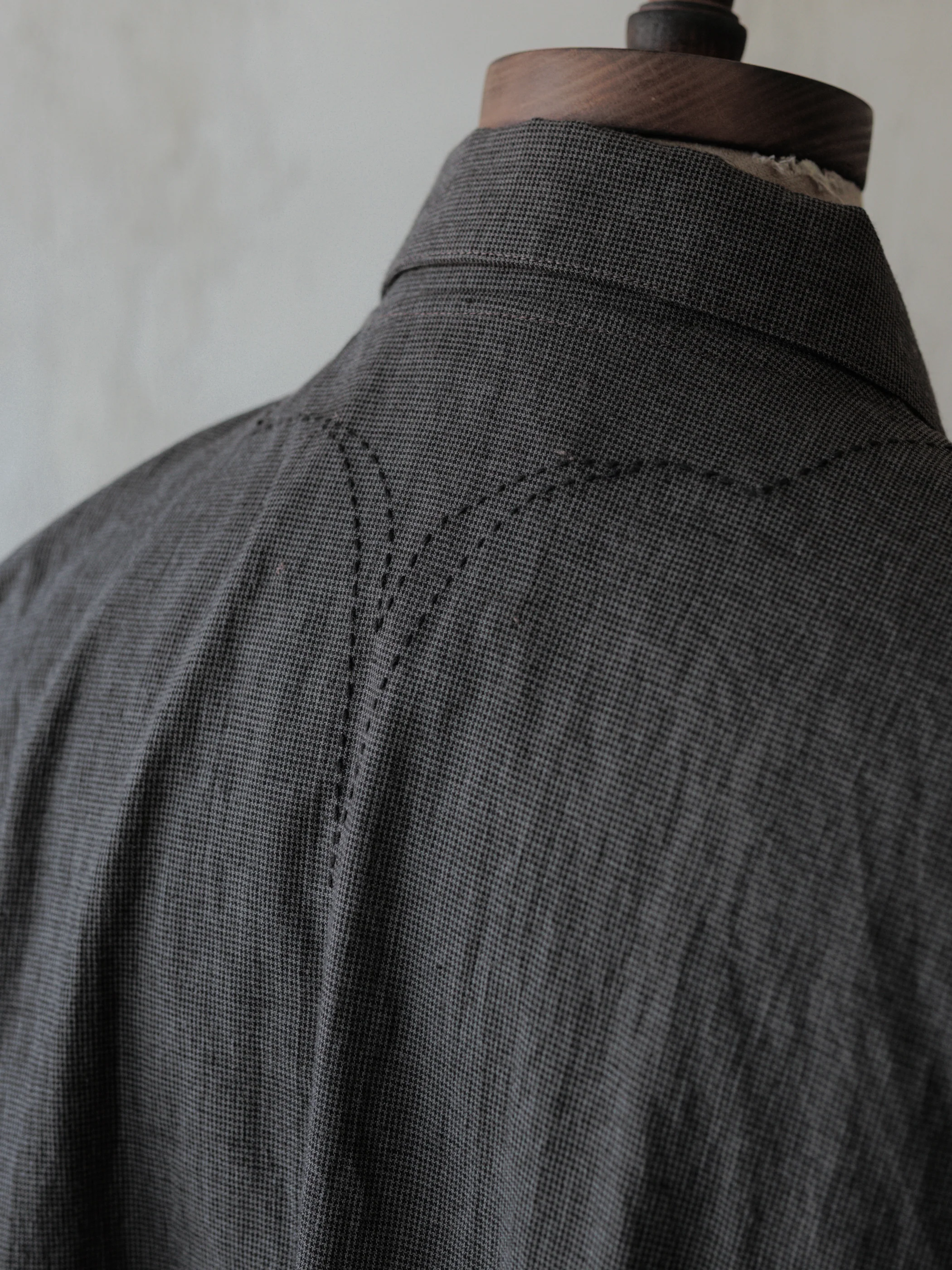 Forgotten Materials|0222 / Grandpa's Repaired Shirt (Dark Grey) - Image 5